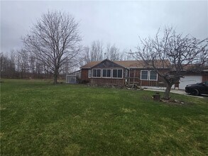 Building Photo - 1190 Kent Rd