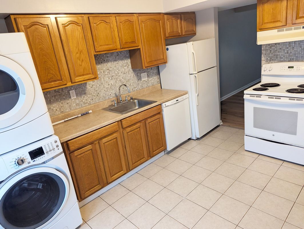 Building Photo - 2219 Anvil Ln