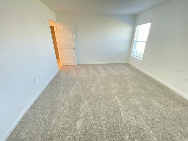 Building Photo - 340 Pineywoods St