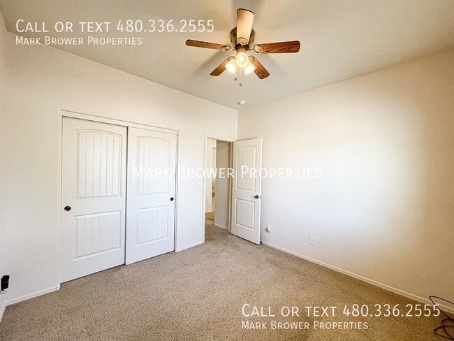 Building Photo - 2458 W Skyline Ln