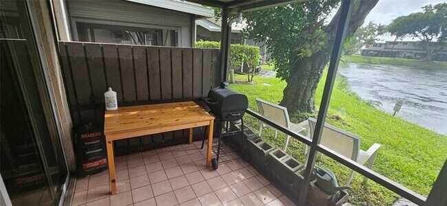 Building Photo - 2262 Discovery Cir W