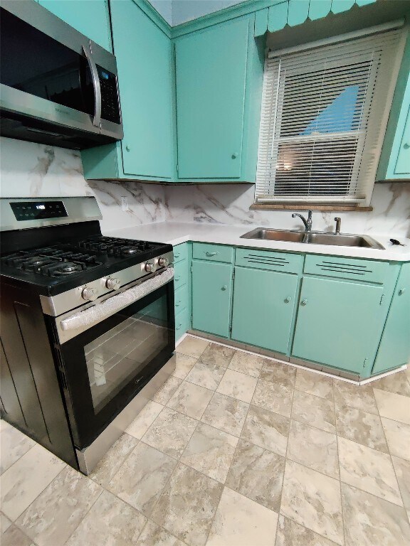 Building Photo - 11 Arch St