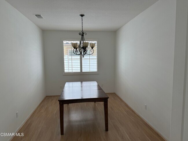 Building Photo - 600 Clearwater Creek Dr