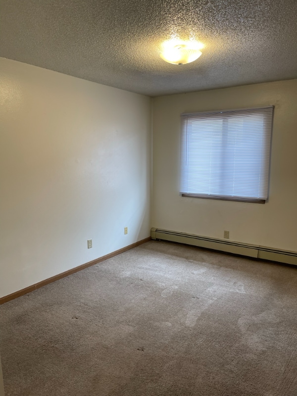 Building Photo - 510 S Van Buren St