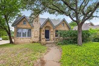 Building Photo - 2601 S University Dr