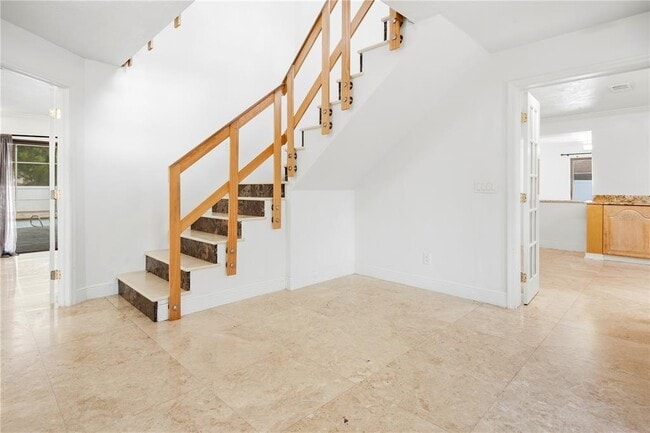 Building Photo - 433 Pelican Bay Dr