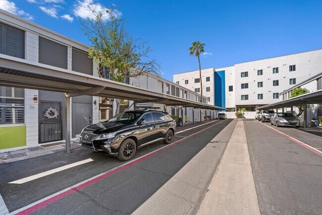 Building Photo - 385 W Pierson St