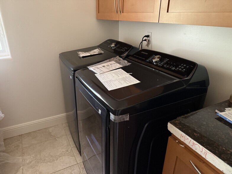 Building Photo - 1314 Brooke Gln