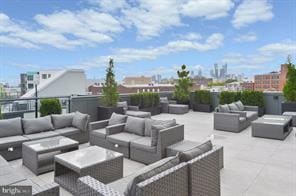 Building Photo - 236 W Thompson St