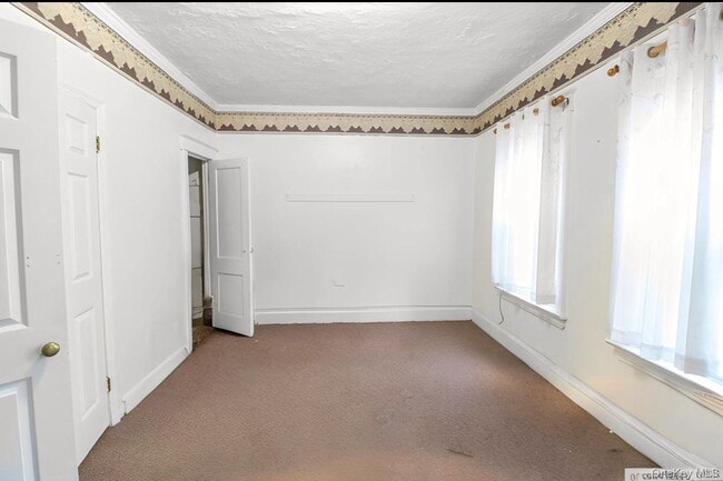 Building Photo - 1643 Lurting Ave