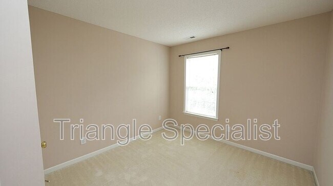 Building Photo - 5305 Pitch Pine Ct