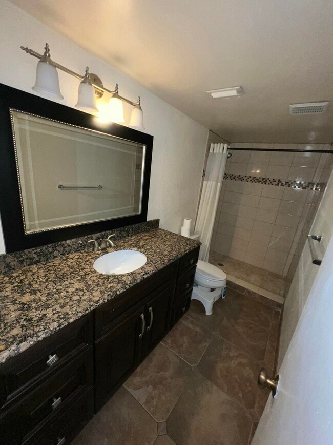 Building Photo - 3216 Spanish Wells Dr