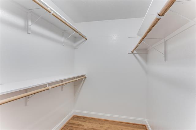 Building Photo - 4405 Bellaire Dr S