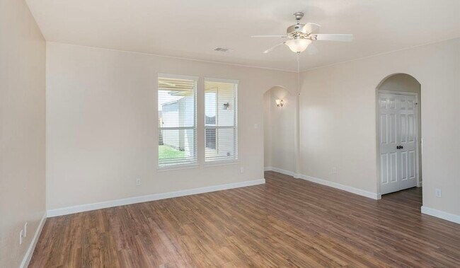 Building Photo - 2313 Cantabria Ln
