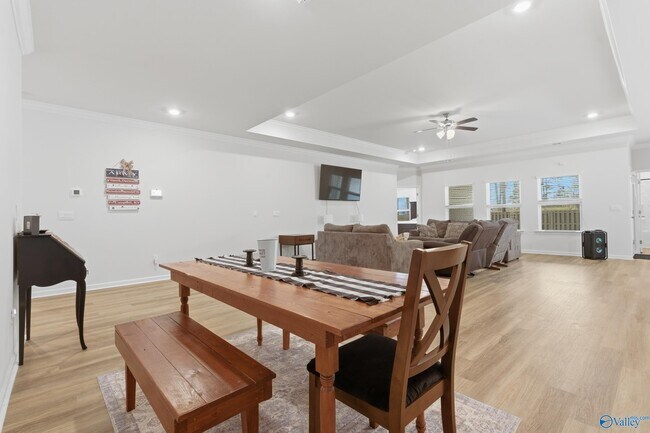 Building Photo - 344 Sandy Oak Dr