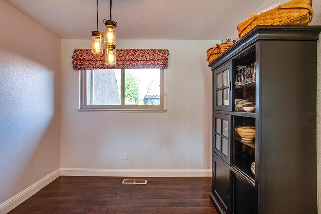 Building Photo - 7145-7145 Murieta Pkwy