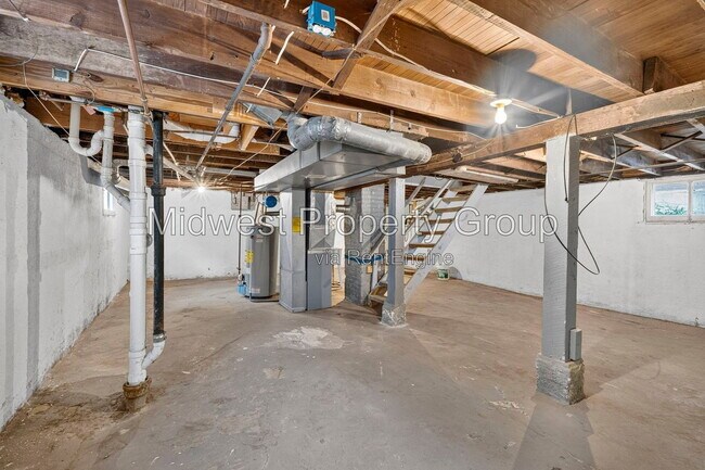 Building Photo - 1365 Louisville Ave