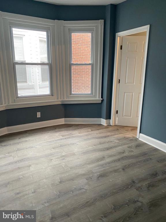 Building Photo - 5332 Pine St