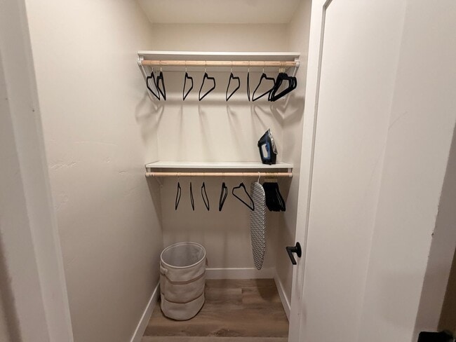 Building Photo - 1830-36 Newton Ave