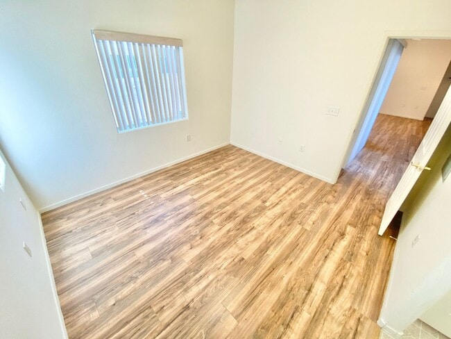 Building Photo - TOWNHOME LOCATED IN GATED BLACKHAWK COMMUN...