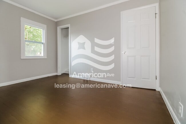 Building Photo - 5306 Chatsworth St