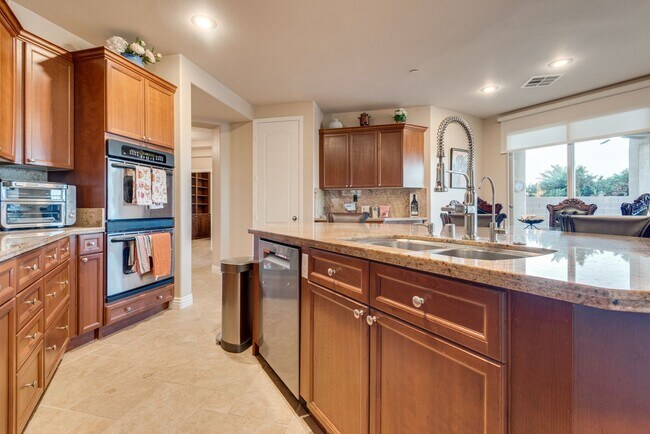 Building Photo - MacDonald Ranch Dream Home with Resort Style Backyard