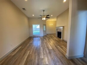 Building Photo - 9970 Randel Rd