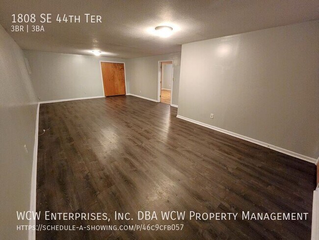 Building Photo - 1808 SE 44th Terrace