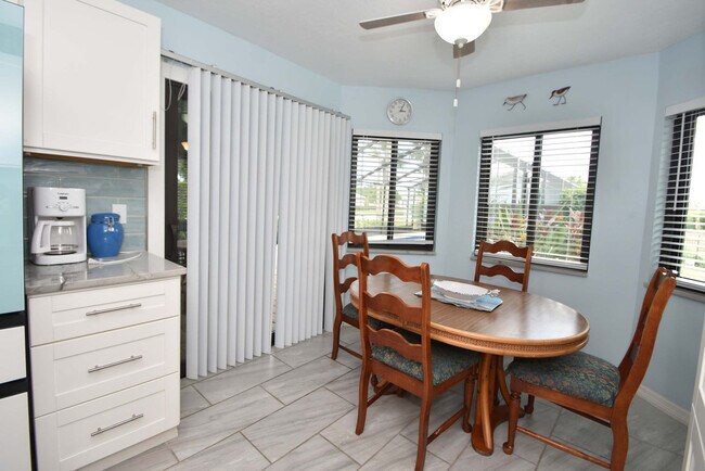 Building Photo - 3 Cherokee Ct W