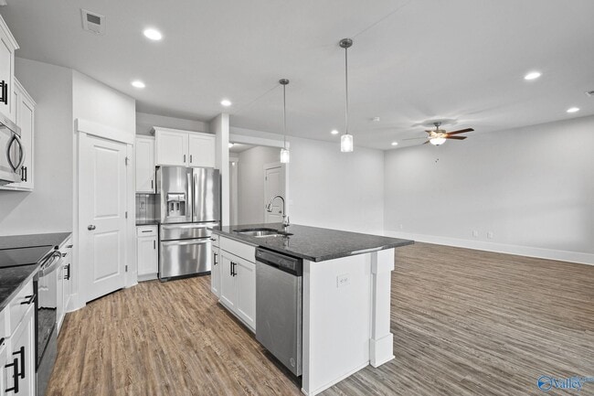 Building Photo - 6073 Thorntons Way Cir NW