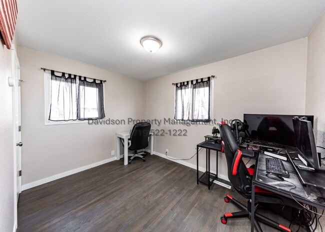 Building Photo - Cozy Updated 4-Bedroom House in Southwest ...