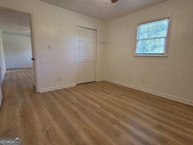 Building Photo - 351 Browns Rd