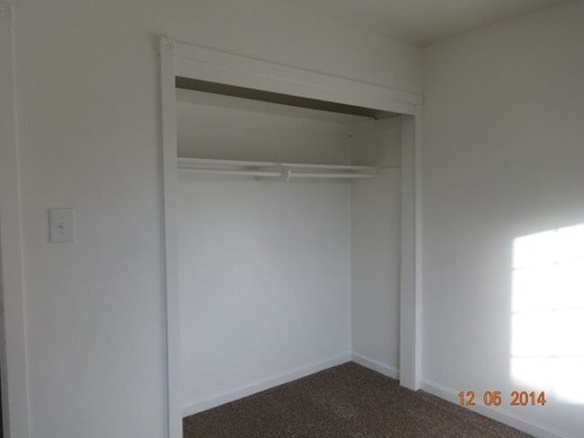 Building Photo - COMING SOON! 3 bedroom 2 bath home in Citrus Heights with a Pool!