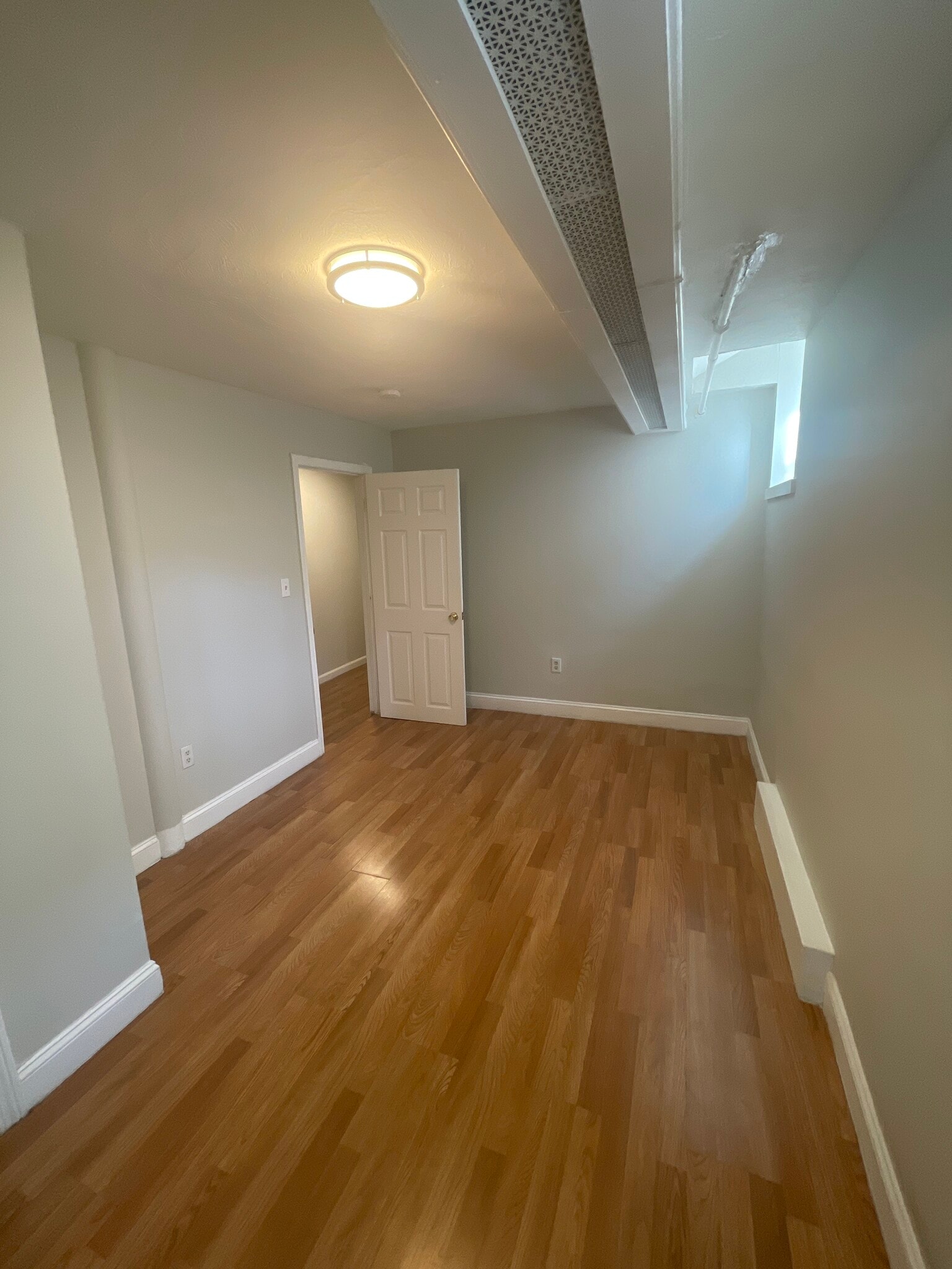 Building Photo - 53 Hemenway St