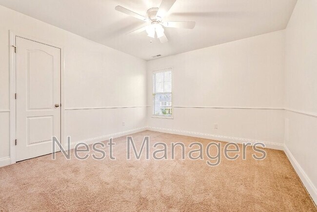 Building Photo - 1081 Ronald Reagan Drive