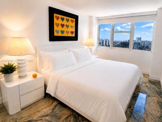 Building Photo - 2030 S Ocean Dr