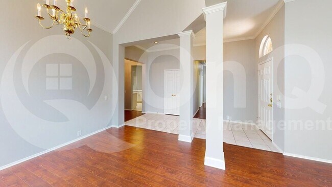 Building Photo - 7821 Aqua Vista Dr