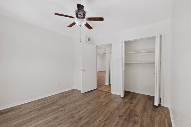 Building Photo - 2450 Wickersham Ln