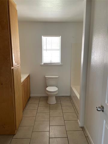 Building Photo - 421 Sparrow Ln