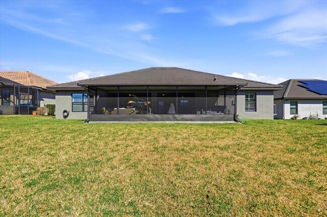 Building Photo - 331 Cres Ridge Rd