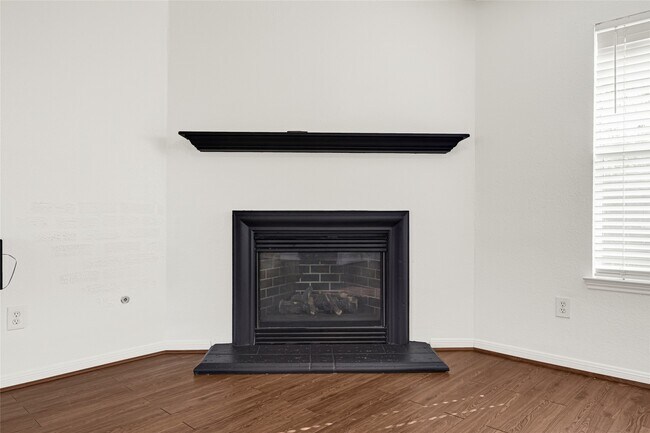 Building Photo - 3401 Pheasant Ln