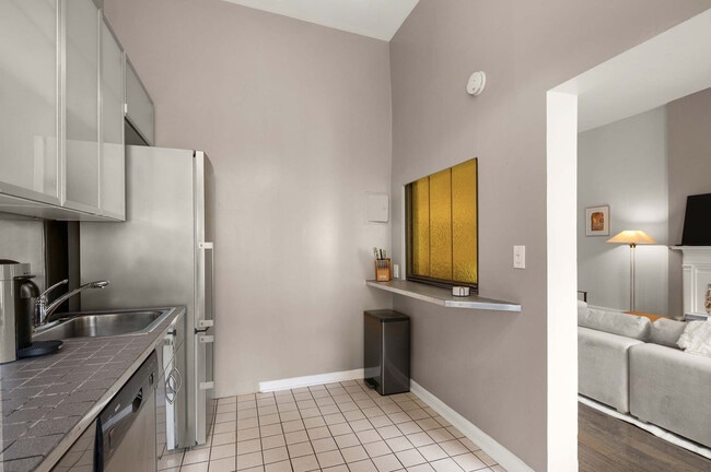 Building Photo - 179 Sullivan St