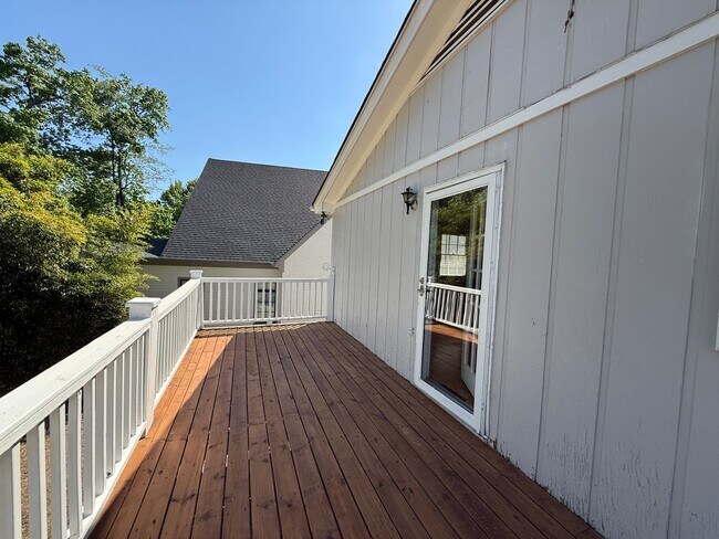 Building Photo - **OFFERING REFUNDABLE APPLICATION FEES** Stunning 5BD, 3BA North Ridge Raleigh Home on a Large, P...