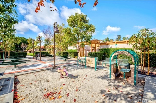 Building Photo - 35 Oxford