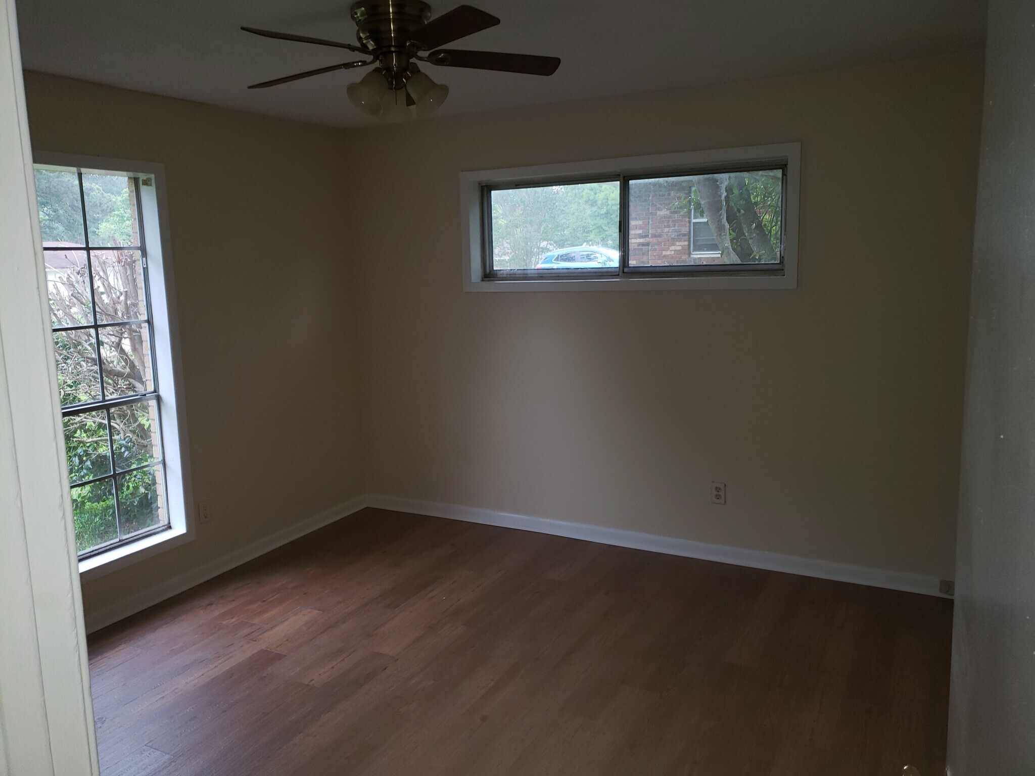 Building Photo - 418 Thacker Loop