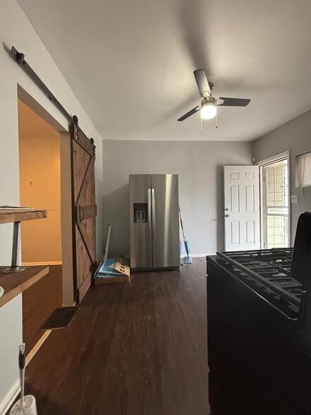 Building Photo - 1909 Coltman Rd