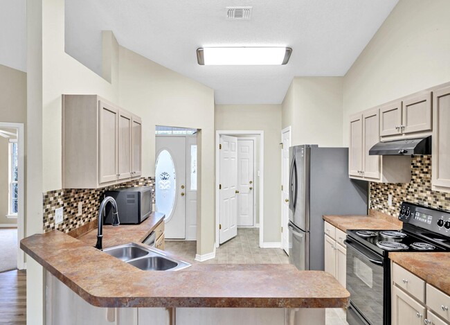 Building Photo - 9750 Parker Lake Cir