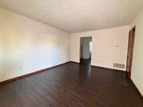 Building Photo - 2739 Beulah Rd