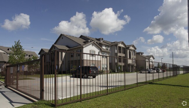 Building Photo - Riverview Apartments