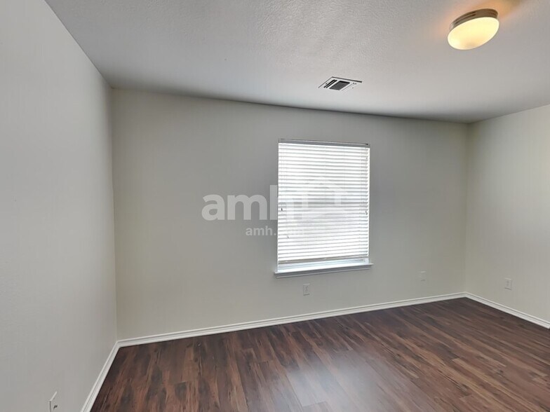 Building Photo - 11130 Fort Smith